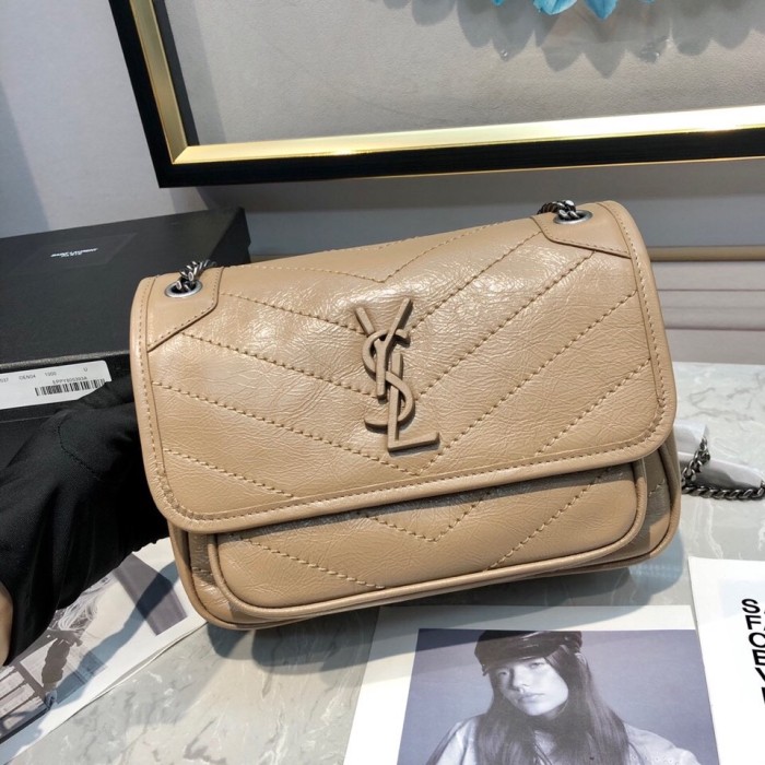 Handbags SAINT LAURENT 533037 size 22*16.5*12 cm