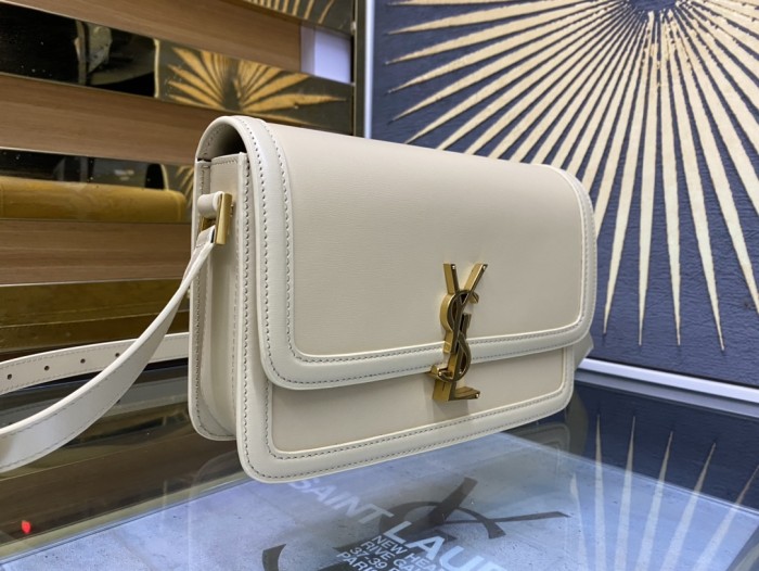 Handbags SAINT LAURENT 634305 size 23-16-6 cm