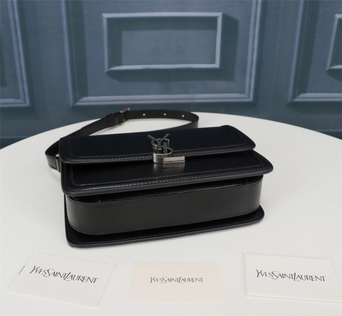 Handbags SAINT LAURENT 634305 size 23x16x6 cm