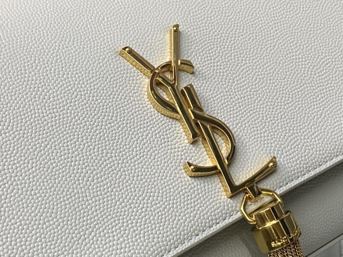 Handbags SAINT LAURENT 354119 size 24-5.5-15 cm