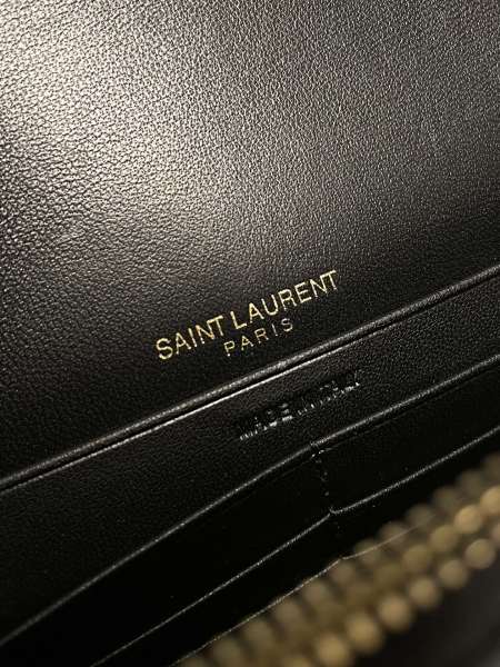 Handbags SAINT LAURENT 533026Zx size 19x14x5.5 cm