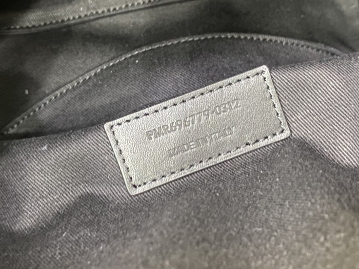 Handbags SAINT LAURENT 696779 size 26x19x11 cm