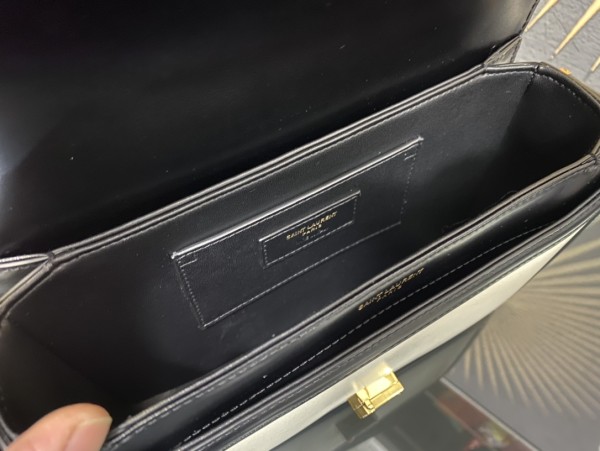 Handbags SAINT LAURENT 634305 size 23-16-6 cm