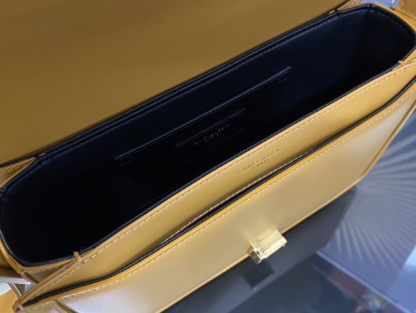 Handbags SAINT LAURENT 634305 size 23-16-6 cm