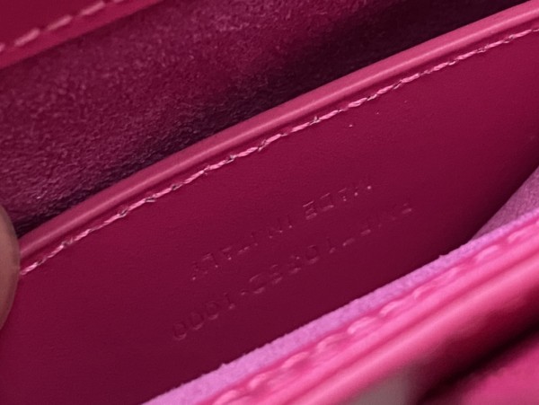 Handbags SAINT LAURENT 710318 size 19x11.5x4.5 cm