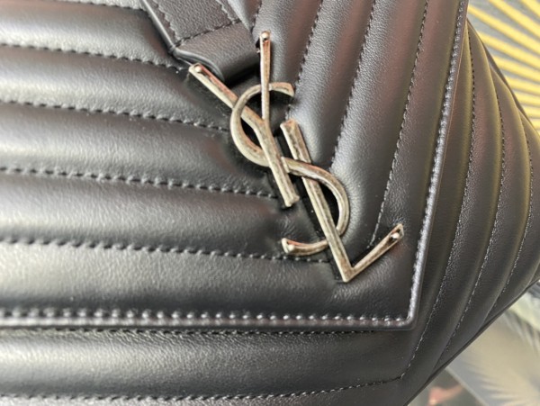 Handbags SAINT LAURENT 487213 size 24*17*6 cm