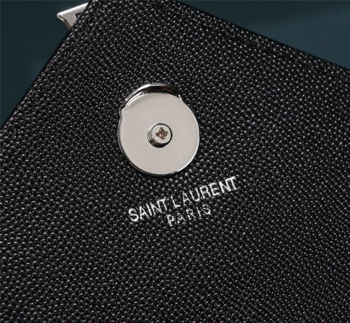 Handbags SAINT LAURENT 26808 size 30X20X8 cm