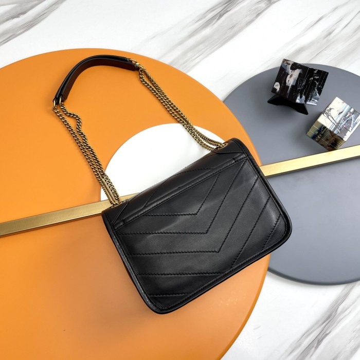 Handbags SAINT LAURENT 533037 size 22x16.5x7.5 cm