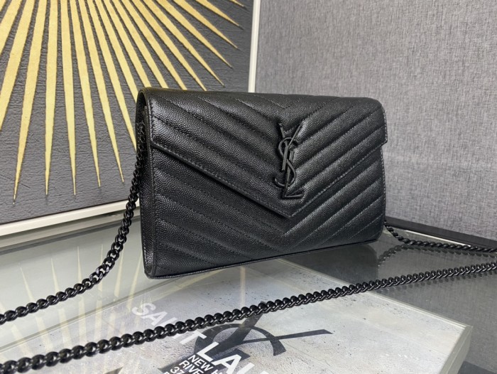 Handbags SAINT LAURENT 377828 size 22.5x14x4 cm
