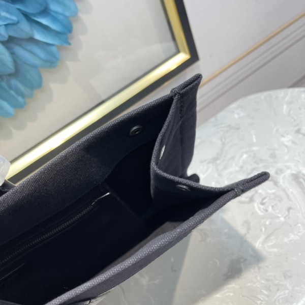 Handbags SAINT LAURENT 509415 size 48×36×16 cm