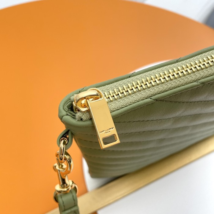 Handbags SAINT LAURENT 379039 size 24×17.5×1.5 cm