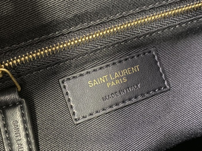 Handbags SAINT LAURENT 672609 size 22×29×15 cm
