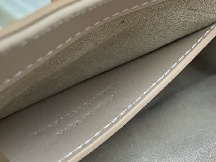 Handbags SAINT LAURENT 710318 size 19x11.5x4.5 cm