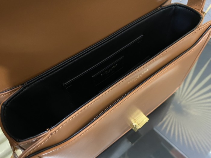 Handbags SAINT LAURENT 634305 size 23-16-6 cm