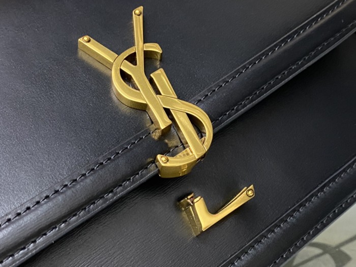 Handbags SAINT LAURENT 634305 size 23-16-6 cm