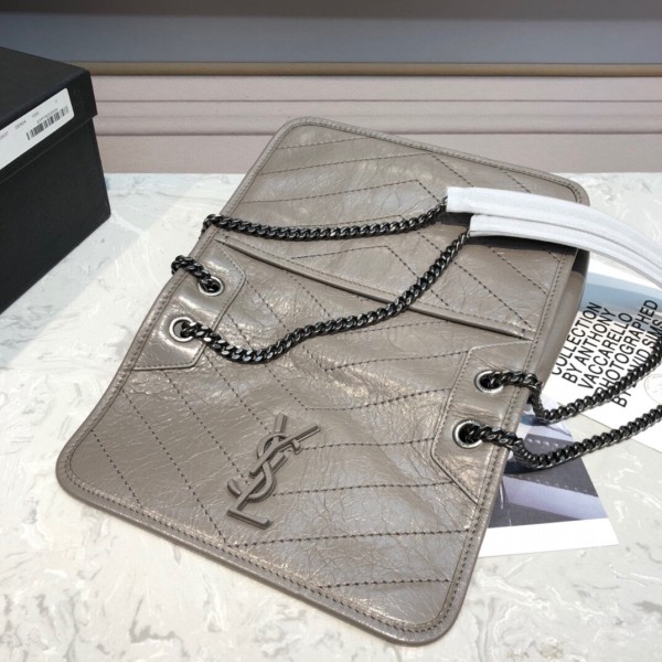 Handbags SAINT LAURENT 533037 size 22*16.5*12 cm