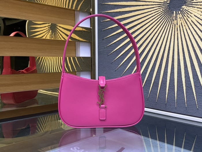 Handbags SAINT LAURENT 710318 size 19x11.5x4.5 cm