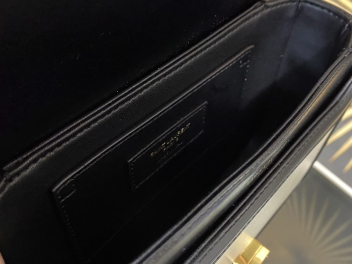 Handbags SAINT LAURENT 634305 size 19×13×5 cm