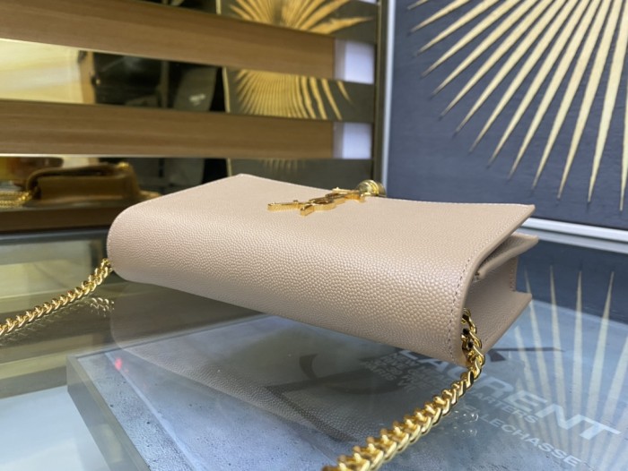 Handbags SAINT LAURENT 452159 size 19x12.5x4 cm