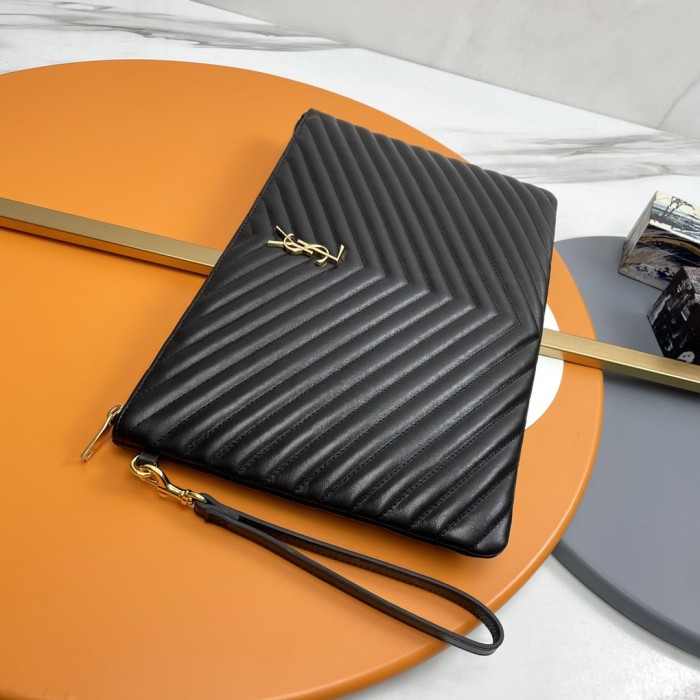 Handbags SAINT LAURENT 440222 size 36x24.5x2.5 cm