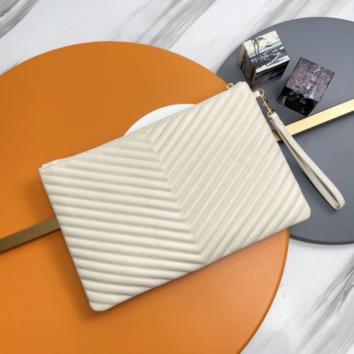 Handbags SAINT LAURENT 440222 size 36x24.5x2.5 cm