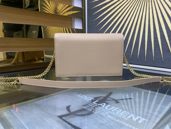 Handbags SAINT LAURENT 452159 size 19x12.5x4 cm