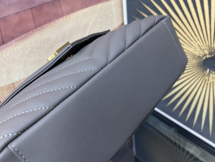 Handbags SAINT LAURENT 487213 size 24*17*6 cm