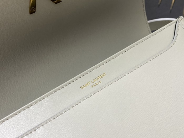 Handbags SAINT LAURENT 634305 size 23-16-6 cm