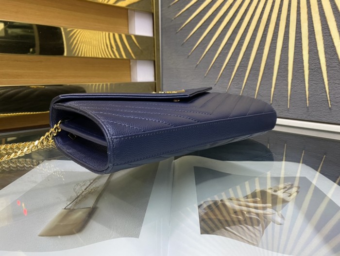 Handbags SAINT LAURENT 377828 size 22.5x14x4 cm