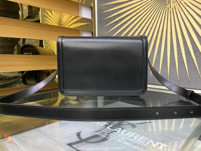 Handbags SAINT LAURENT 634305 size 23-16-6 cm