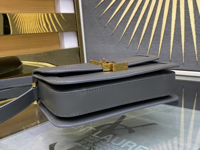 Handbags SAINT LAURENT 634306 size 19×13×5 cm