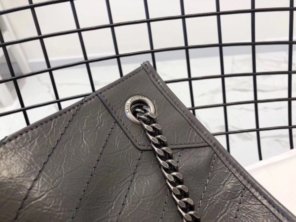 Handbags SAINT LAURENT 577999 size 33-27-11.5 cm