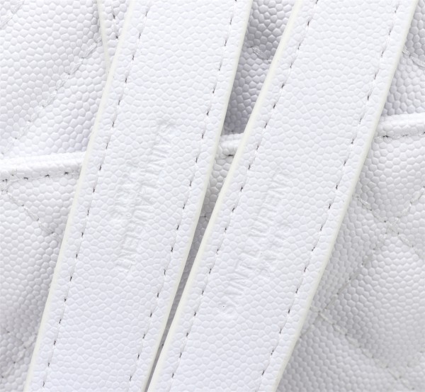 Handbags SAINT LAURENT 487206 size 24×17.5×6 cm