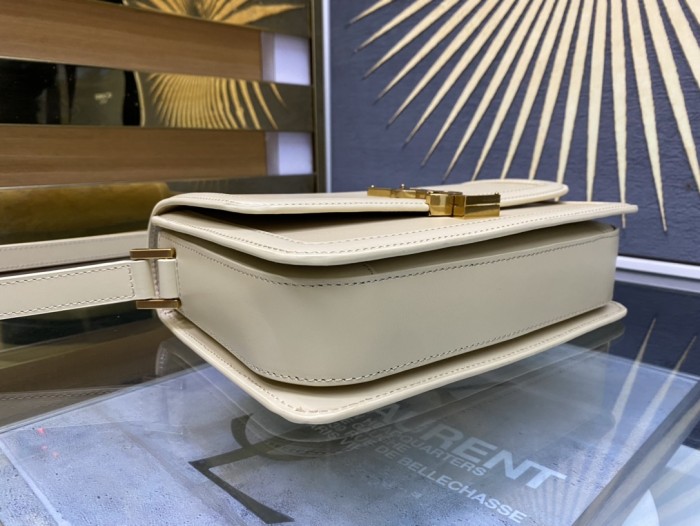 Handbags SAINT LAURENT 634305 size 23-16-6 cm