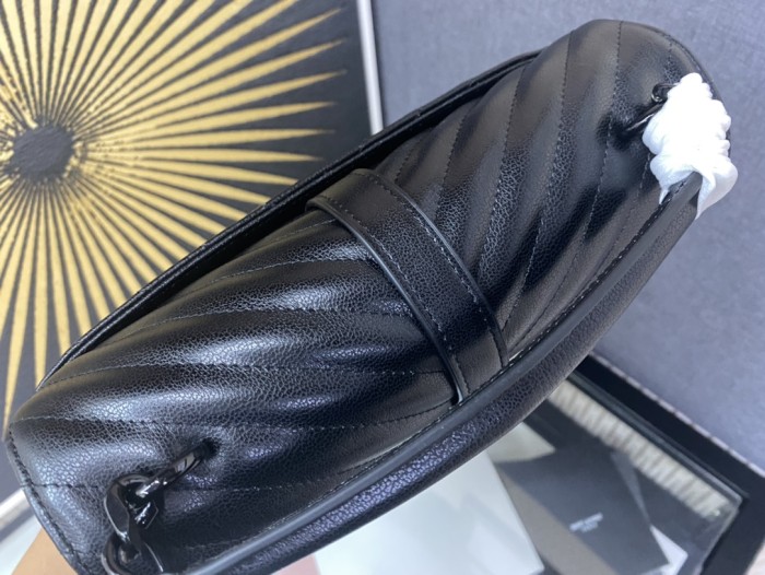 Handbags SAINT LAURENT 487213 size 24*17*6 cm