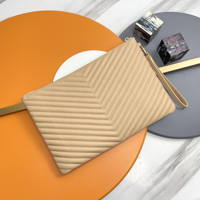 Handbags SAINT LAURENT 440222 size 36x24.5x2.5 cm