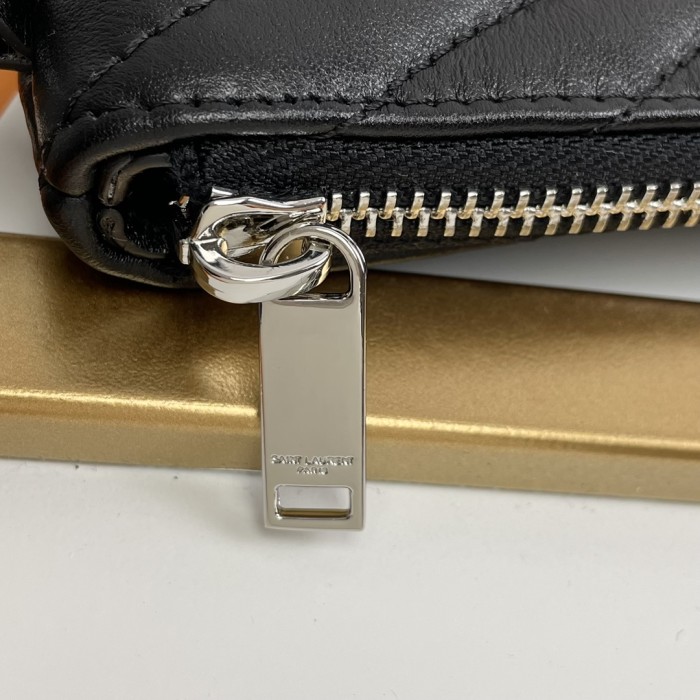 Handbags SAINT LAURENT 413444 size 30×21.5×2 cm