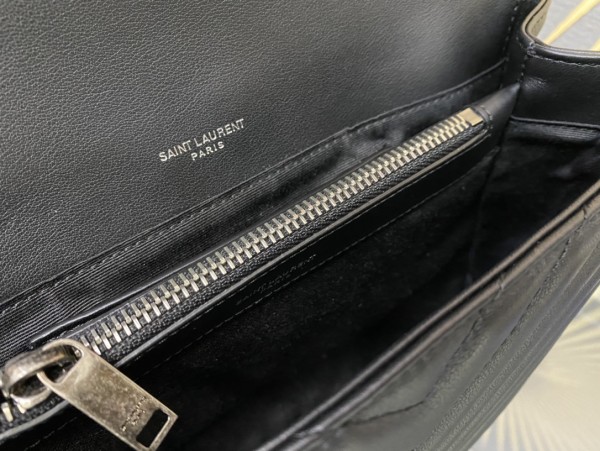 Handbags SAINT LAURENT 487213 size 24*17*6 cm