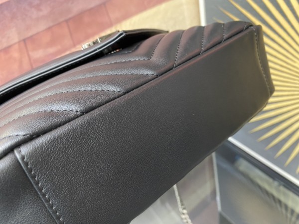 Handbags SAINT LAURENT 487213 size 24*17*6 cm