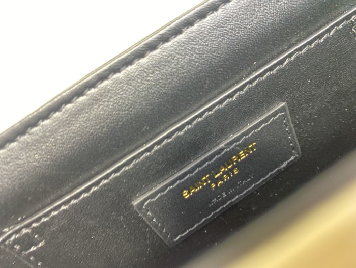 Handbags SAINT LAURENT 634305 size 23-16-6 cm