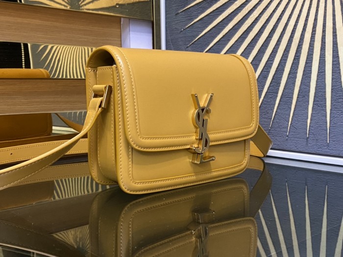 Handbags SAINT LAURENT 634306 size 19×13×5 cm