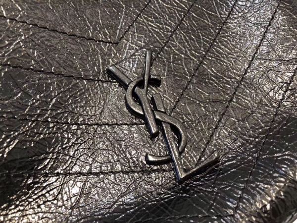 Handbags SAINT LAURENT 577999 size 29x17x11 cm