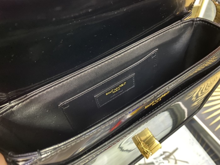 Handbags SAINT LAURENT 634305 size 23-16-6 cm