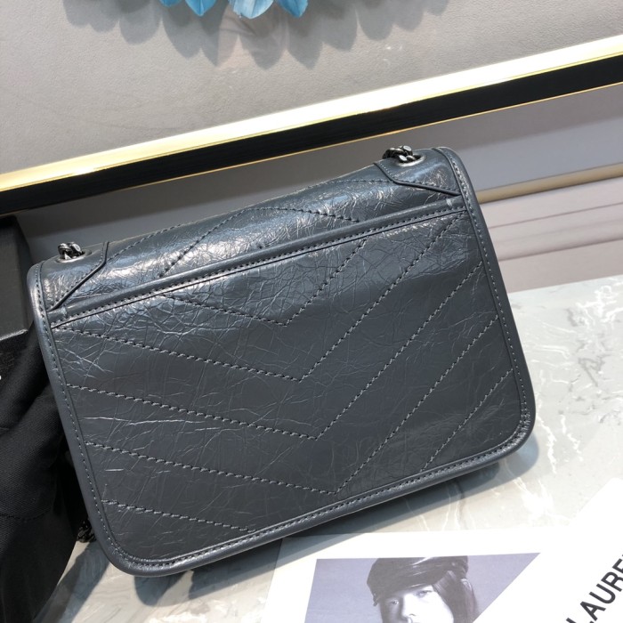 Handbags SAINT LAURENT 533037 size 22*16.5*12 cm