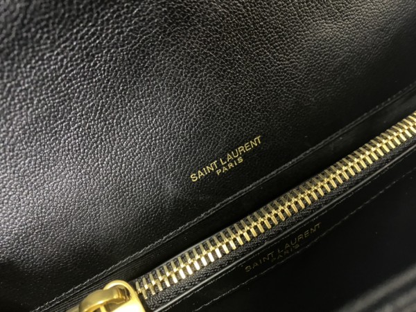 Handbags SAINT LAURENT 487213 size 24*17*6 cm