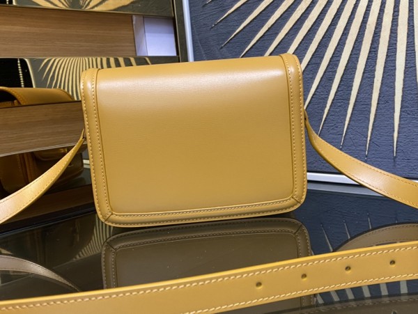 Handbags SAINT LAURENT 634306 size 19×13×5 cm