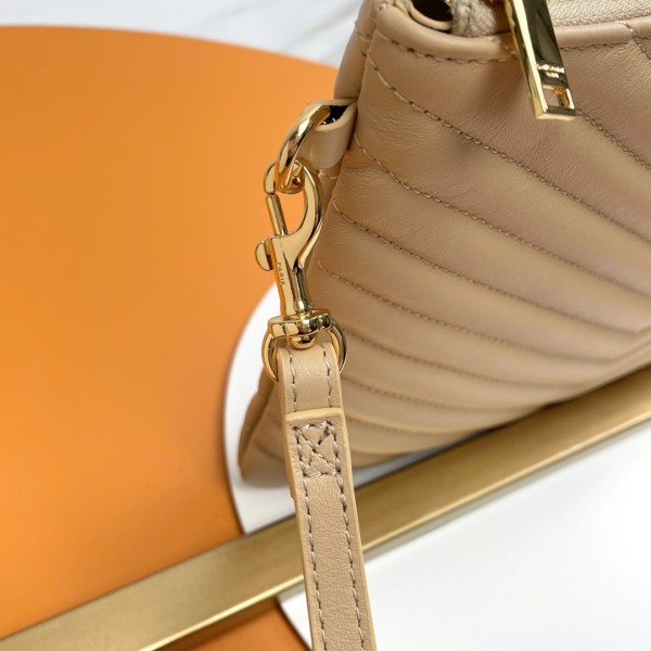 Handbags SAINT LAURENT 379039 size 24×17.5×1.5 cm