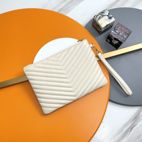 Handbags SAINT LAURENT 379039 size 24×17.5×1.5 cm