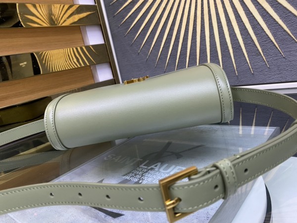 Handbags SAINT LAURENT 634305 size 23-16-6 cm