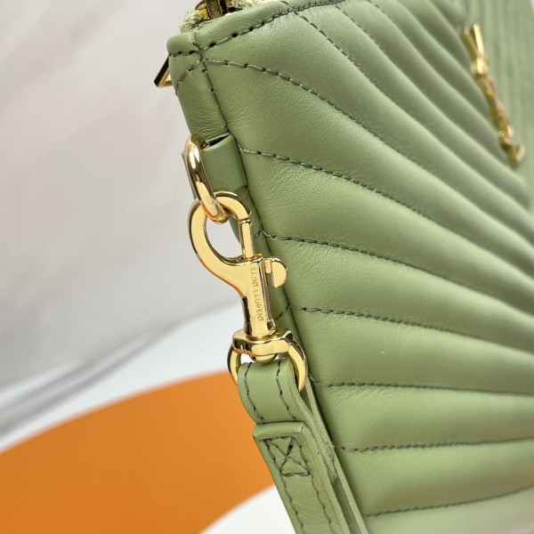 Handbags SAINT LAURENT 440222 size 36x24.5x2.5 cm